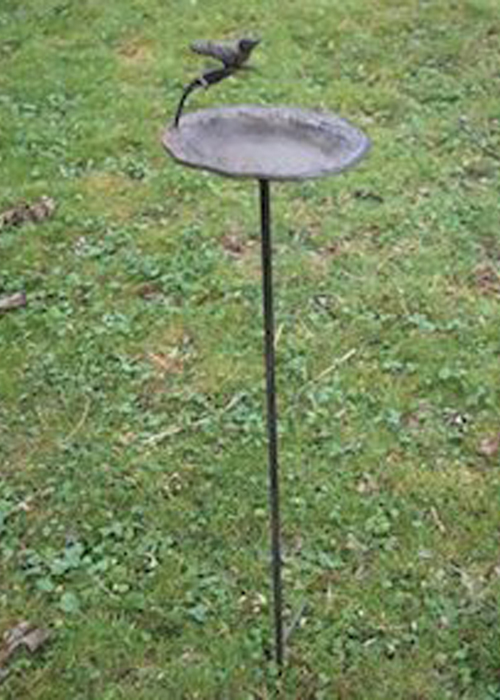 4977 bird metal free standing bird feeder