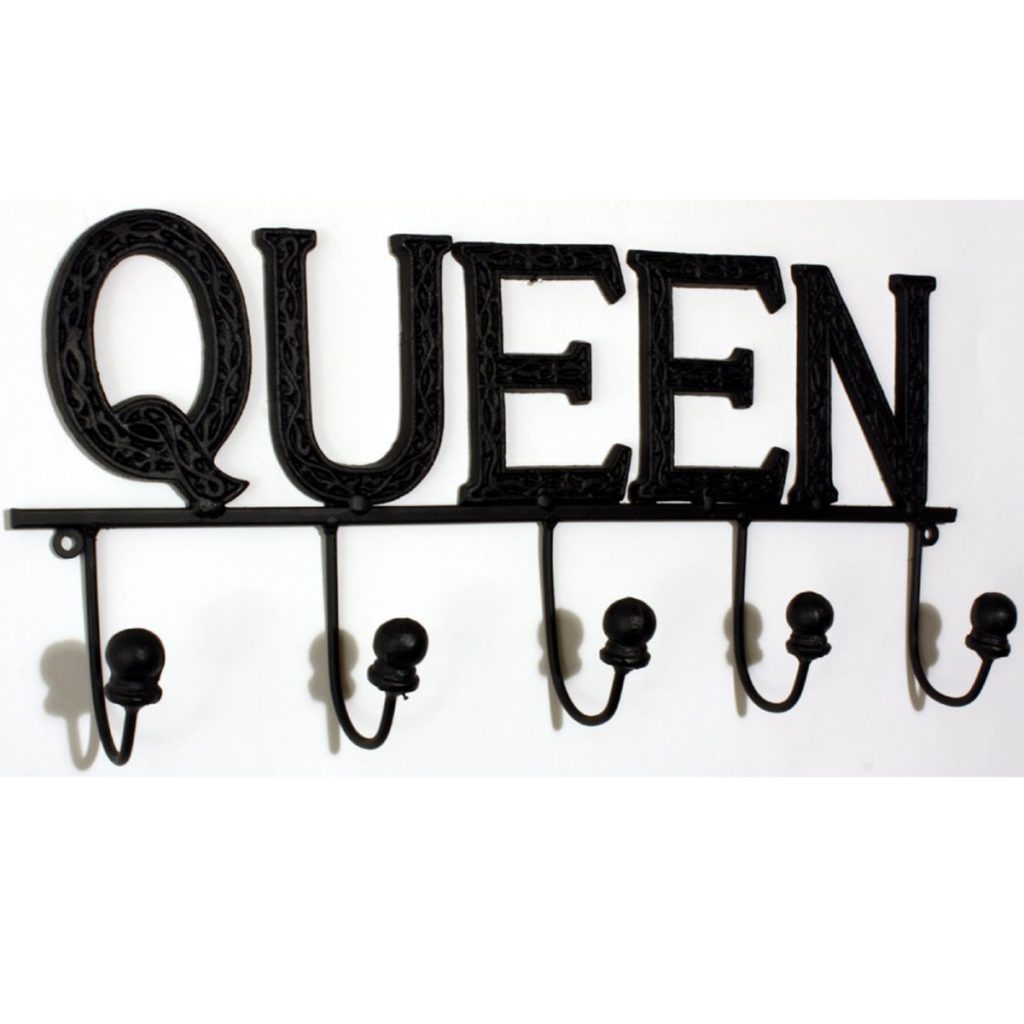 YF1045B-1 Decorative Black Painted Metal QUEEN Wall Plaque Sign 5 Hooks