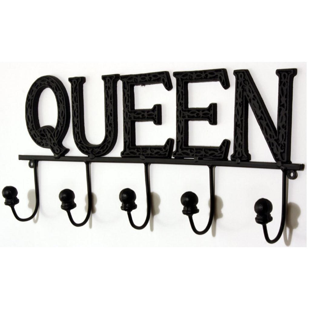 YF1045B Decorative Black Painted Metal QUEEN Wall Plaque Sign 5 Hooks