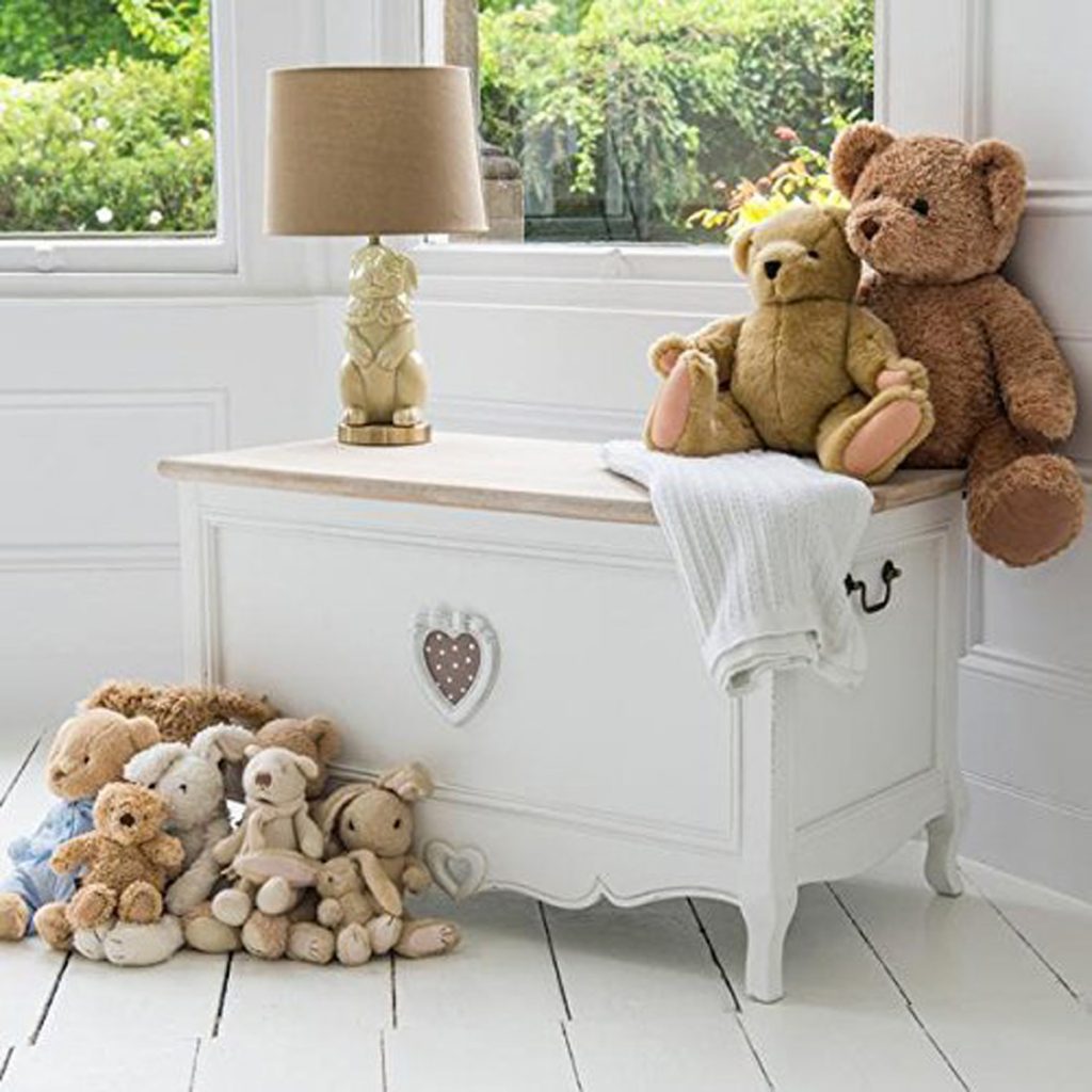 M000260 French Style White Heart Detail Wood Storage Trunk Chest Blanket Box d