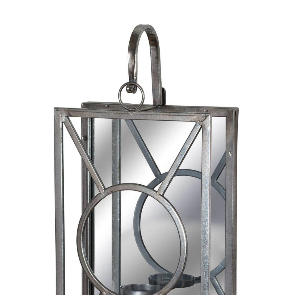19156-a Large Silver Metal Mirrored Candle Holder