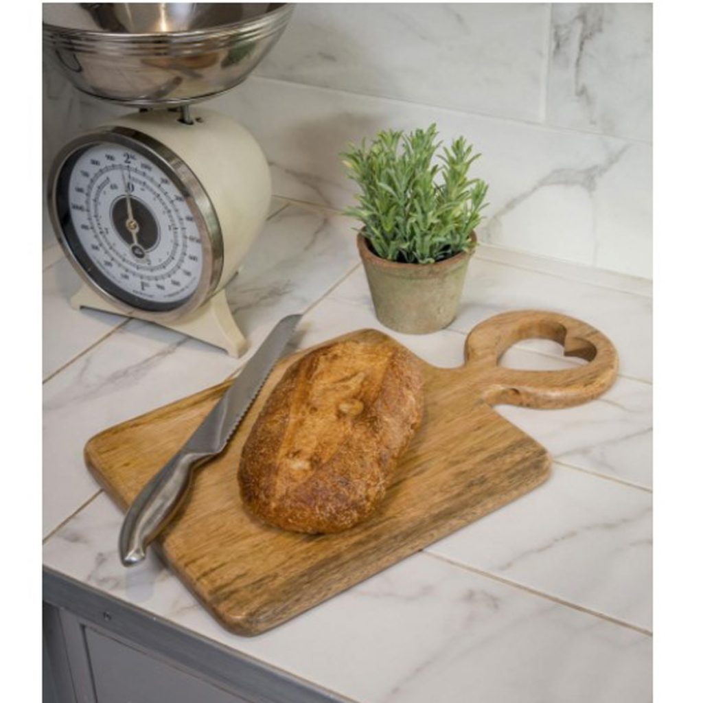 Large choppingboard heart