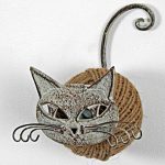 3227 Rustic Style Cat String Dispenser